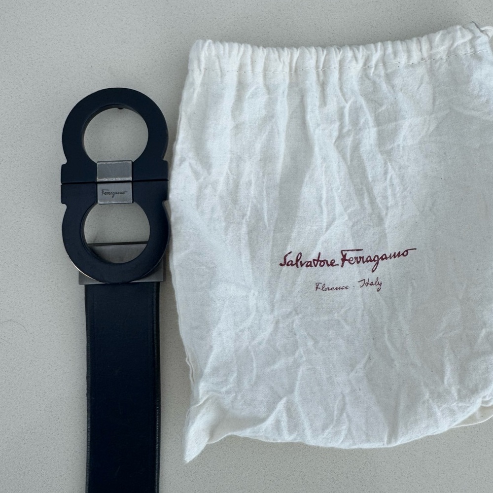 Salvatore Ferragamo Reversible Navy Leather Belt with Iconic Buckle